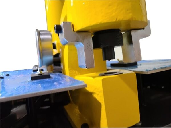 Dobladora de caño eléctrica | PCP200 | de 200 x 12 mm.